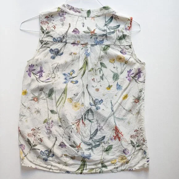 Amour Vert 100% Washable Silk Sleeveless Blouse in Botanical Floral Print - Picture 3 of 7